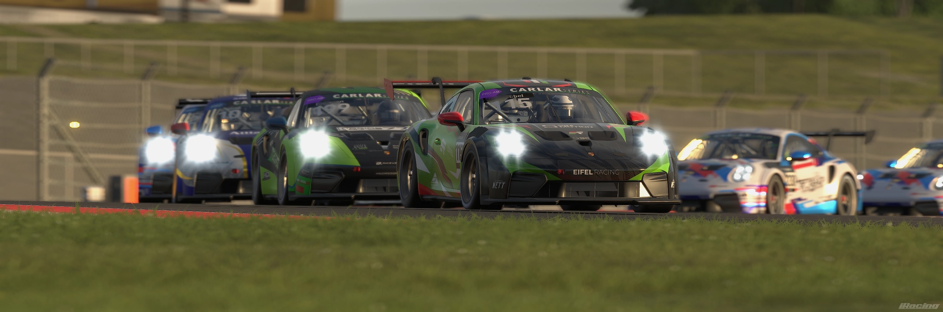 Ben Henschel startet überraschend stark in den Digitalen Carrera Winter Cup